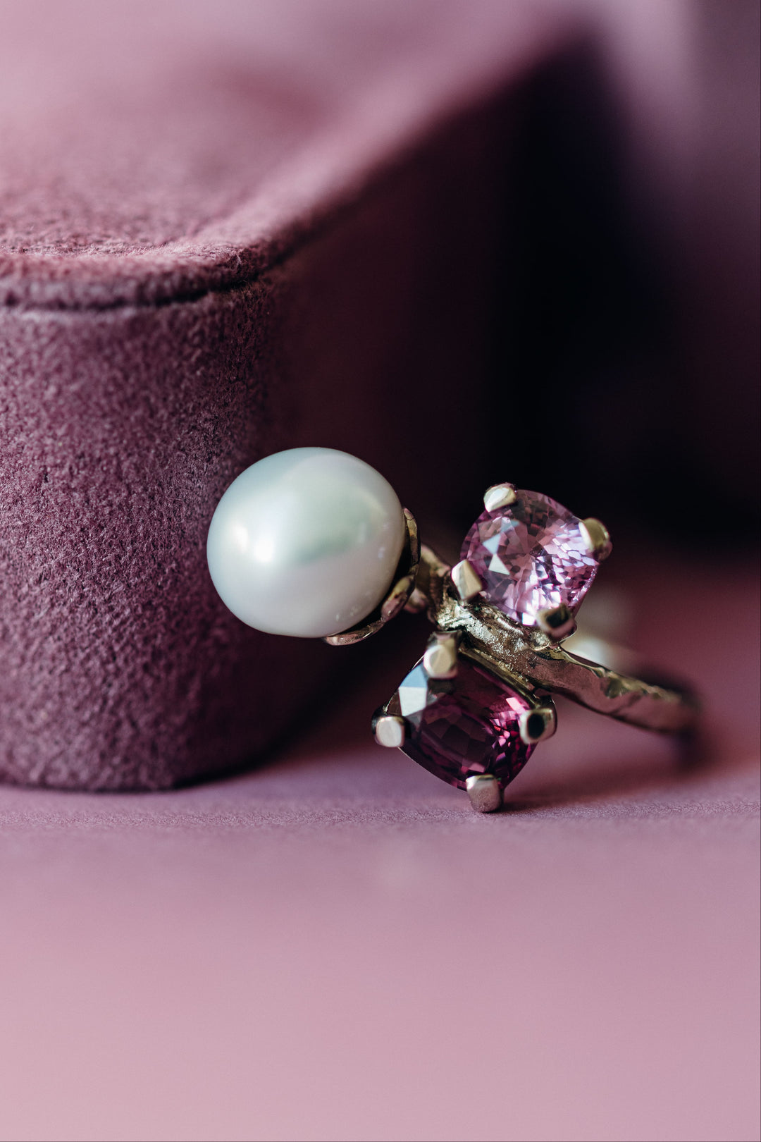 Mon Amour 14 Karat Weißgold Spinell Perlen Ring