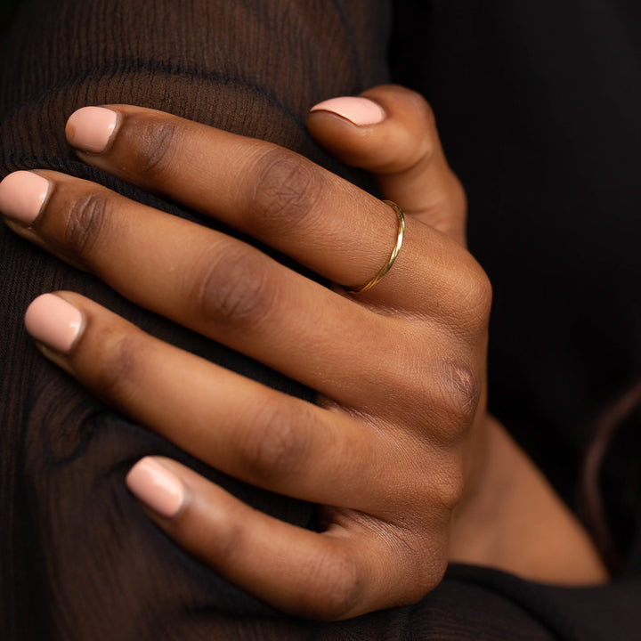 Adèle 14 Karat Gelbgold gedrehter Ring