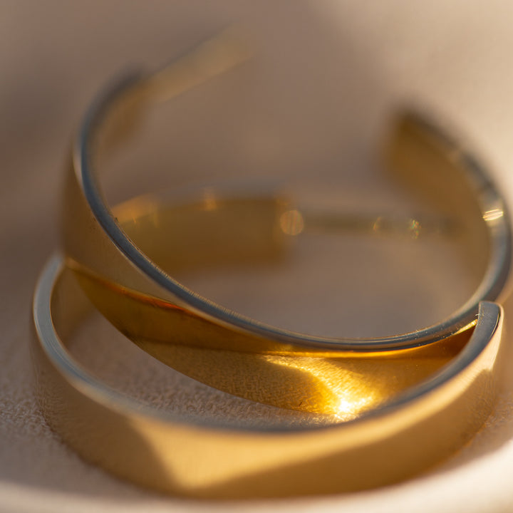 Belly 14 Karat Gelbgold Creolen