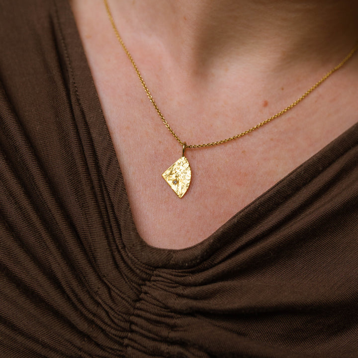 Phoebe 24 Karat Gelbgold Anhänger