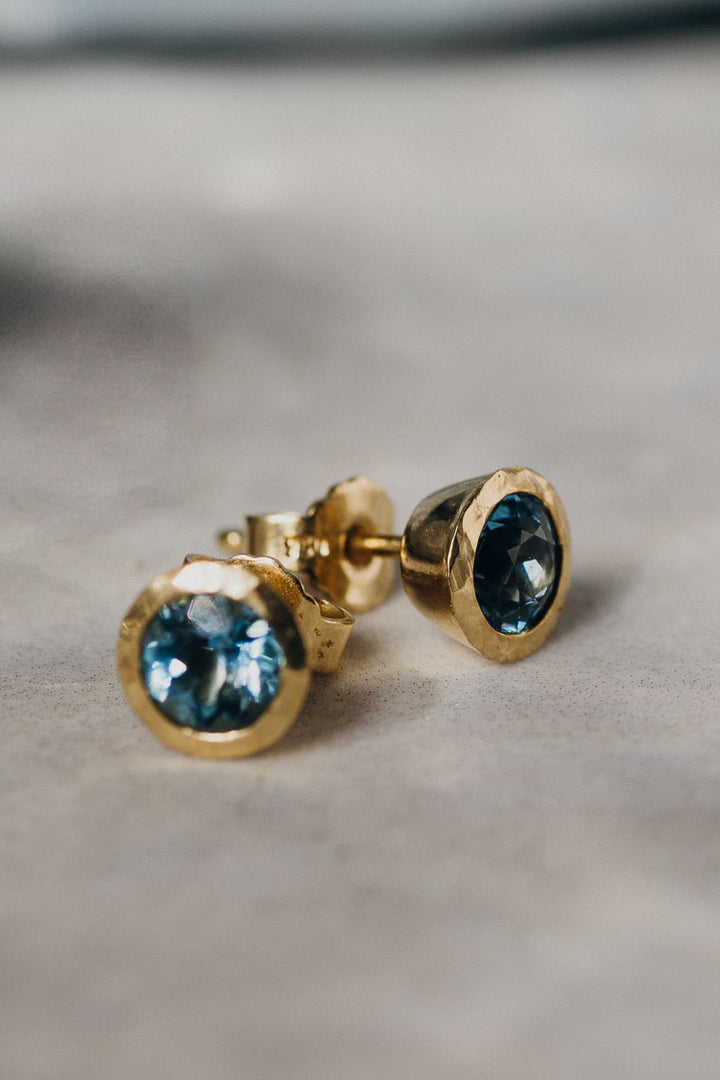 Rio 18 Karat Gelbgold Aquamarin Ohrstecker