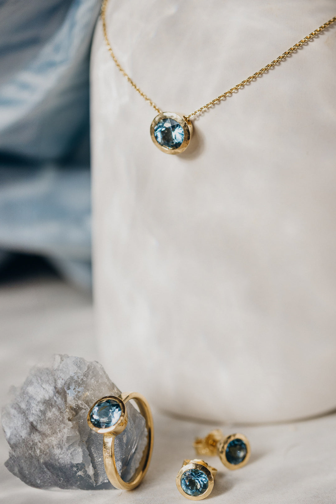 Rio 18 Karat Gelbgold Aquamarin Kette