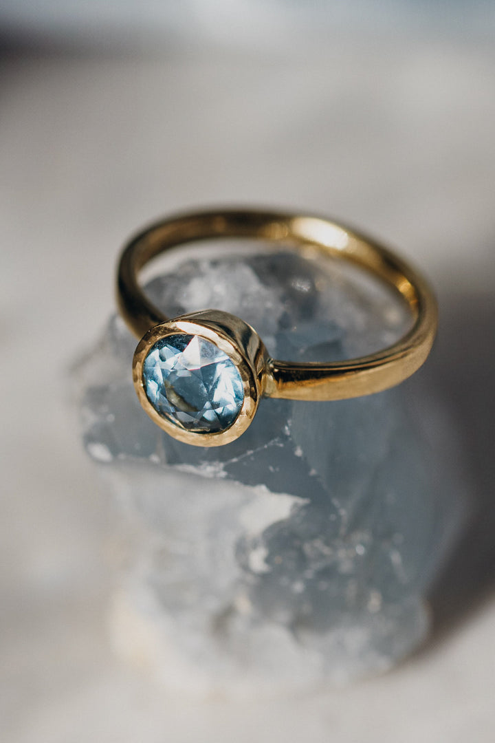 Rio 18 Karat Gelbgold Aquamarin Ring