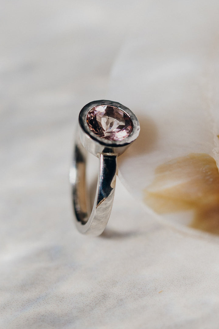 Toulouse 950er Platin Morganit Ring